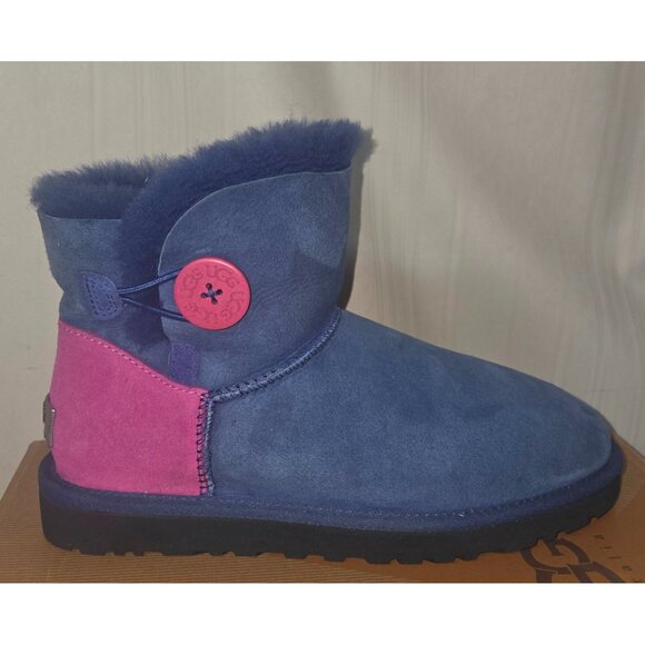 UGG Australia Mini Bailey Button 2 Color Suede Ankle Boots Women Size US 7 NEW - Picture 2 of 6